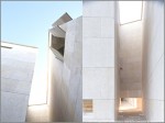 Casas Consistoriales y Plaza de la Constitución de Almería | Acceso a plaza entre edificio de oficinas y salón de plenos | © José Ramón Sierra